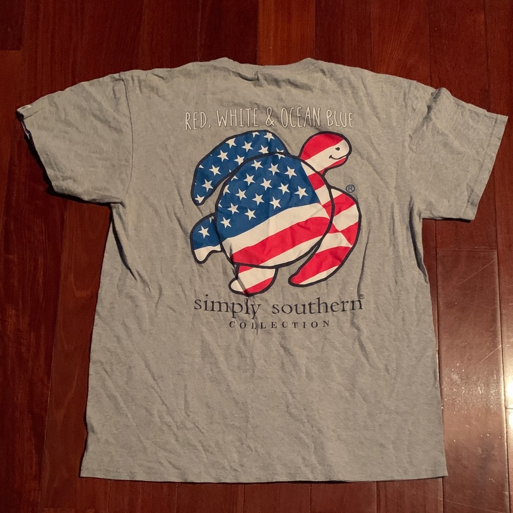 Simply Southern Gray Tee with Patriotic Turtle Design